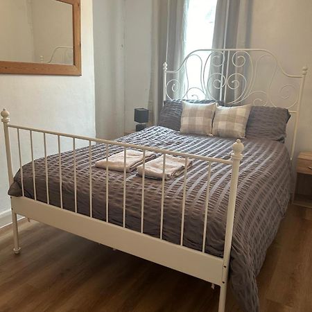 Central Cheltenham House - Sleeps 4/Pet Friendly Zewnętrze zdjęcie